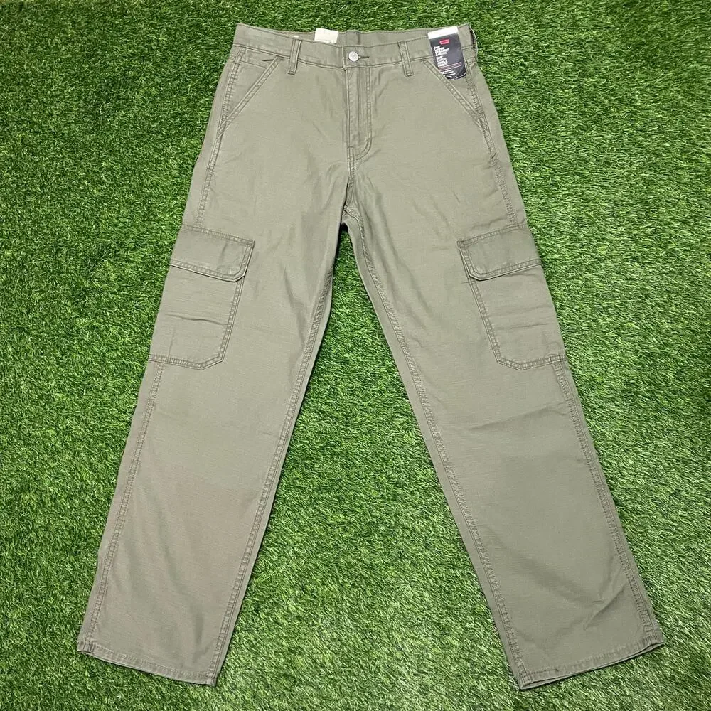 Levi's Cargo Pants - Picture 1 of 8